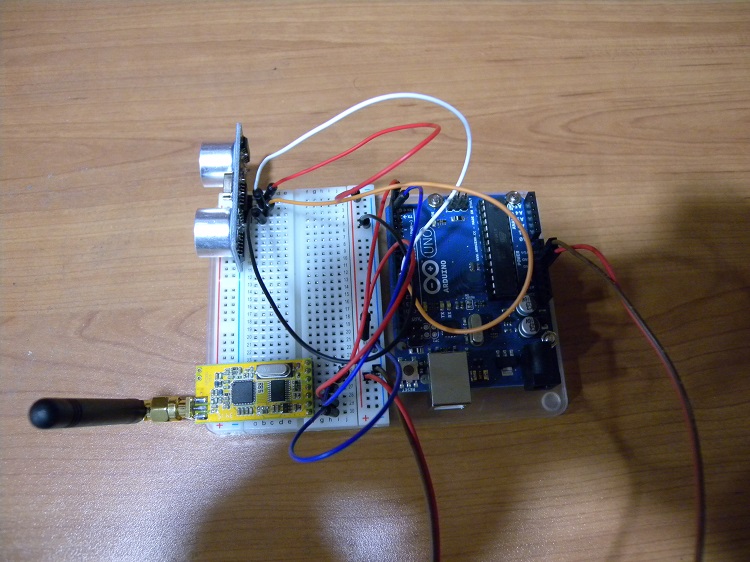 Detection module mounted on a breadboard with initial ultrasound detector